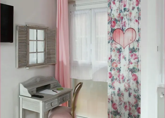 ミラノ アフィッタカメレ 3*